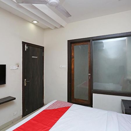 OYO 6325 Hotel Kiran Rāipur Buitenkant foto