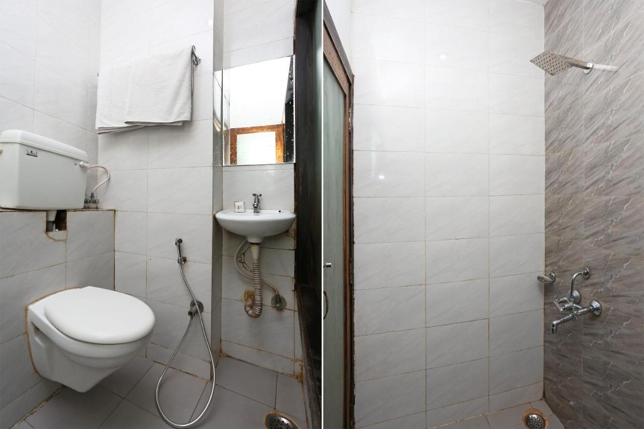 OYO 6325 Hotel Kiran Rāipur Buitenkant foto